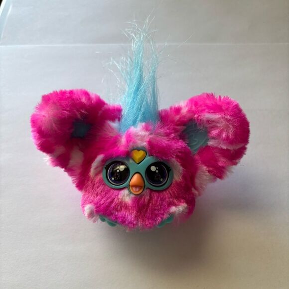 Furby Furblet - Pink and Blue - Picture 1 of 3
